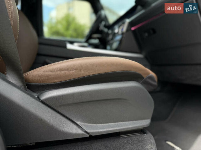 Черный Мерседес Г-Класс, объемом двигателя 3.98 л и пробегом 59 тыс. км за 153999 $, фото 83 на Automoto.ua