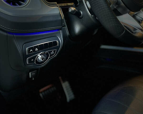 Черный Мерседес Г-Класс, объемом двигателя 3.98 л и пробегом 89 тыс. км за 177000 $, фото 6 на Automoto.ua