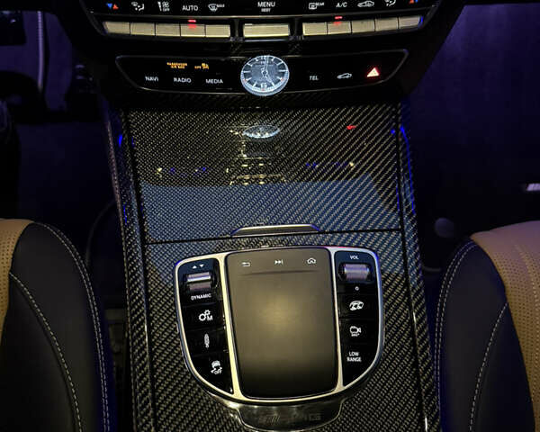 Черный Мерседес Г-Класс, объемом двигателя 3.98 л и пробегом 40 тыс. км за 218000 $, фото 40 на Automoto.ua