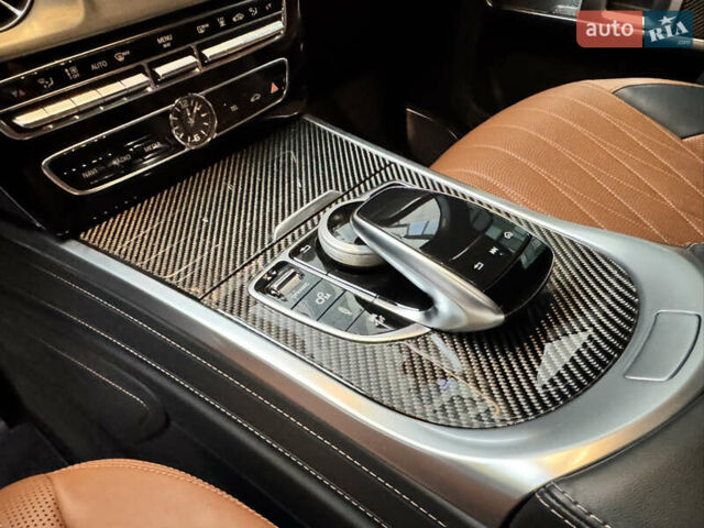 Черный Мерседес Г-Класс, объемом двигателя 3.98 л и пробегом 41 тыс. км за 183000 $, фото 17 на Automoto.ua