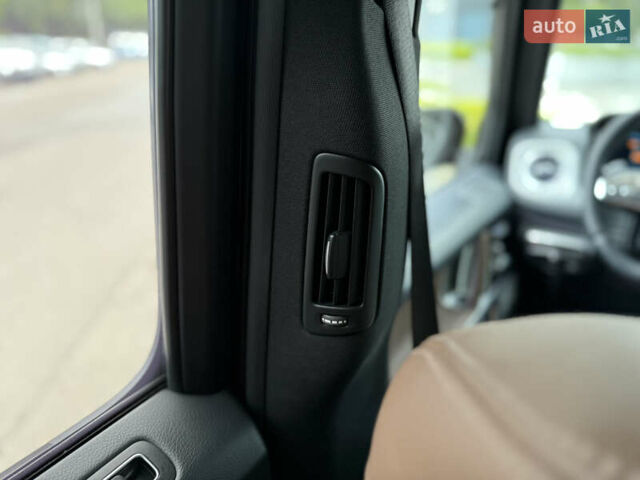 Черный Мерседес Г-Класс, объемом двигателя 3.98 л и пробегом 59 тыс. км за 153999 $, фото 74 на Automoto.ua