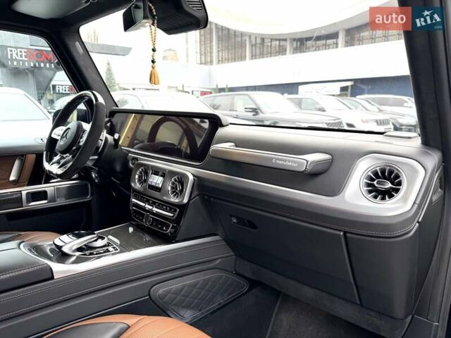 Черный Мерседес Г-Класс, объемом двигателя 3.98 л и пробегом 88 тыс. км за 162999 $, фото 18 на Automoto.ua
