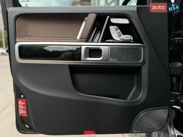 Черный Мерседес Г-Класс, объемом двигателя 3.98 л и пробегом 59 тыс. км за 153999 $, фото 27 на Automoto.ua