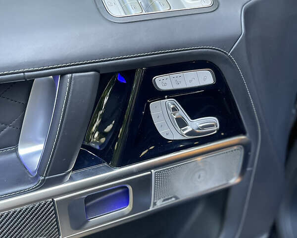 Черный Мерседес Г-Класс, объемом двигателя 3.98 л и пробегом 89 тыс. км за 177000 $, фото 24 на Automoto.ua