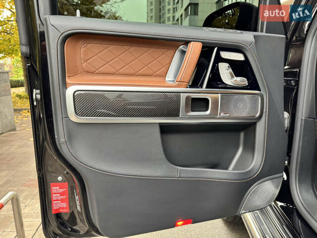 Черный Мерседес Г-Класс, объемом двигателя 3.98 л и пробегом 41 тыс. км за 183000 $, фото 18 на Automoto.ua