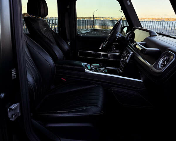 Черный Мерседес Г-Класс, объемом двигателя 3.98 л и пробегом 71 тыс. км за 186000 $, фото 8 на Automoto.ua