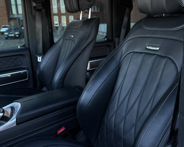 Черный Мерседес Г-Класс, объемом двигателя 3.98 л и пробегом 71 тыс. км за 186000 $, фото 6 на Automoto.ua