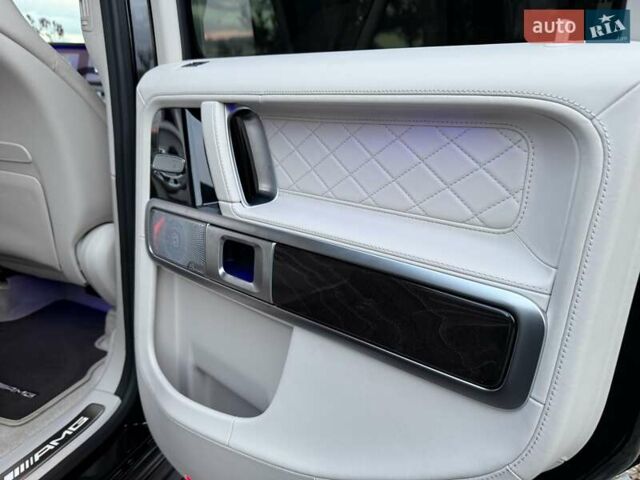 Черный Мерседес Г-Класс, объемом двигателя 3.98 л и пробегом 49 тыс. км за 189999 $, фото 122 на Automoto.ua