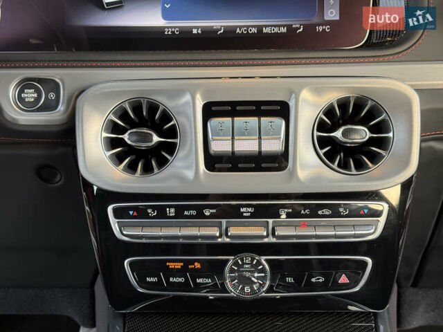 Черный Мерседес Г-Класс, объемом двигателя 3.98 л и пробегом 24 тыс. км за 189900 $, фото 74 на Automoto.ua