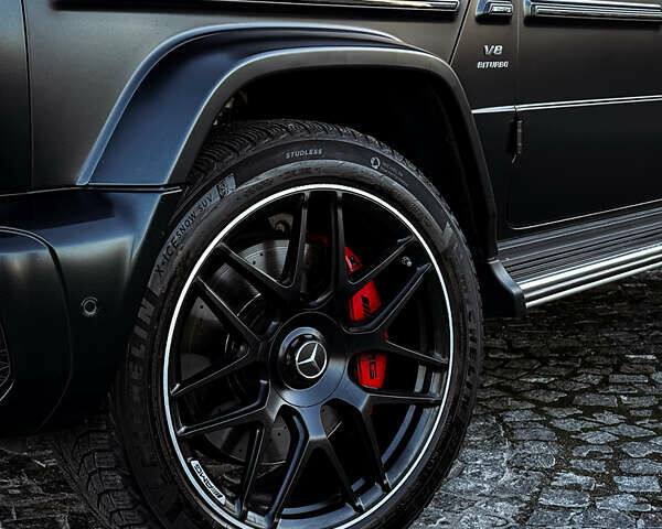 Черный Мерседес Г-Класс, объемом двигателя 3.98 л и пробегом 71 тыс. км за 186000 $, фото 2 на Automoto.ua