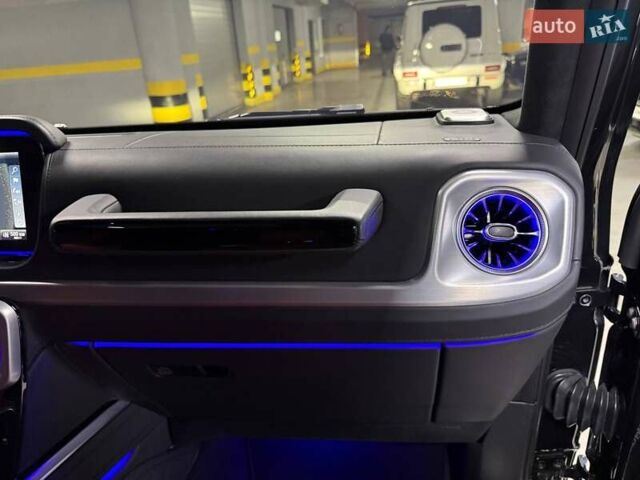 Черный Мерседес Г-Класс, объемом двигателя 3.98 л и пробегом 7 тыс. км за 172500 $, фото 120 на Automoto.ua