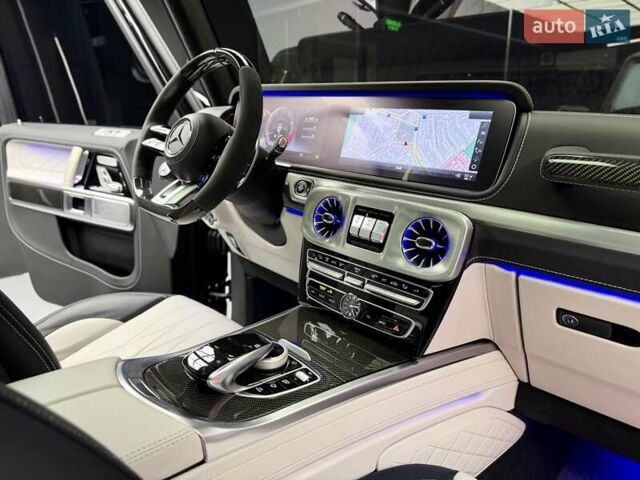 Черный Мерседес Г-Класс, объемом двигателя 4 л и пробегом 37 тыс. км за 209900 $, фото 61 на Automoto.ua