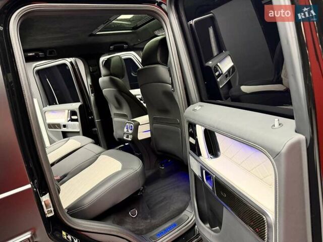 Черный Мерседес Г-Класс, объемом двигателя 4 л и пробегом 37 тыс. км за 209900 $, фото 46 на Automoto.ua