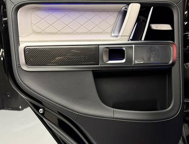 Черный Мерседес Г-Класс, объемом двигателя 4 л и пробегом 37 тыс. км за 209900 $, фото 40 на Automoto.ua