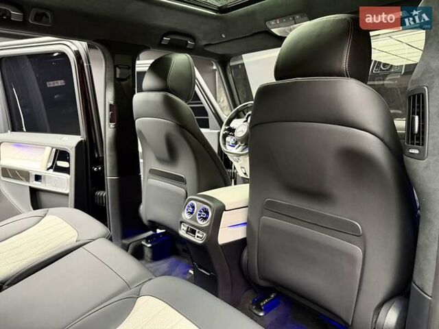 Черный Мерседес Г-Класс, объемом двигателя 4 л и пробегом 37 тыс. км за 209900 $, фото 51 на Automoto.ua