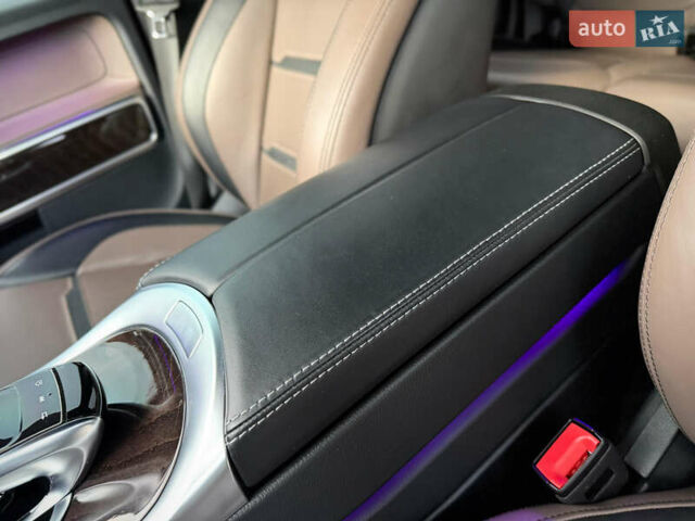 Чорний Мерседес Г-Клас, об'ємом двигуна 3.98 л та пробігом 48 тис. км за 168800 $, фото 45 на Automoto.ua