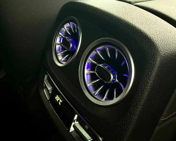 Черный Мерседес Г-Класс, объемом двигателя 3.98 л и пробегом 33 тыс. км за 220000 $, фото 12 на Automoto.ua