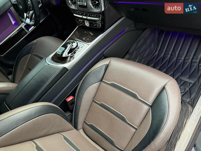 Чорний Мерседес Г-Клас, об'ємом двигуна 3.98 л та пробігом 48 тис. км за 168800 $, фото 52 на Automoto.ua