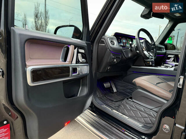 Чорний Мерседес Г-Клас, об'ємом двигуна 3.98 л та пробігом 48 тис. км за 168800 $, фото 36 на Automoto.ua