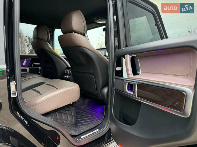 Чорний Мерседес Г-Клас, об'ємом двигуна 3.98 л та пробігом 48 тис. км за 168800 $, фото 66 на Automoto.ua