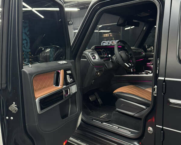 Чорний Мерседес Г-Клас, об'ємом двигуна 3.98 л та пробігом 43 тис. км за 210000 $, фото 26 на Automoto.ua