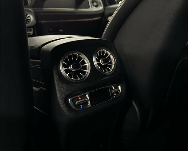 Чорний Мерседес Г-Клас, об'ємом двигуна 3.98 л та пробігом 43 тис. км за 210000 $, фото 19 на Automoto.ua