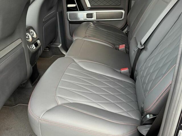 Черный Мерседес Г-Класс, объемом двигателя 4 л и пробегом 65 тыс. км за 167777 $, фото 5 на Automoto.ua