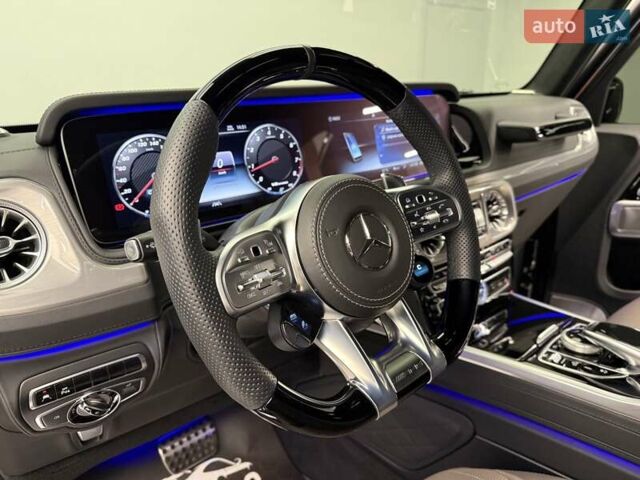 Чорний Мерседес Г-Клас, об'ємом двигуна 3.98 л та пробігом 2 тис. км за 270000 $, фото 41 на Automoto.ua