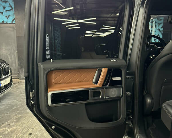 Чорний Мерседес Г-Клас, об'ємом двигуна 3.98 л та пробігом 43 тис. км за 210000 $, фото 16 на Automoto.ua