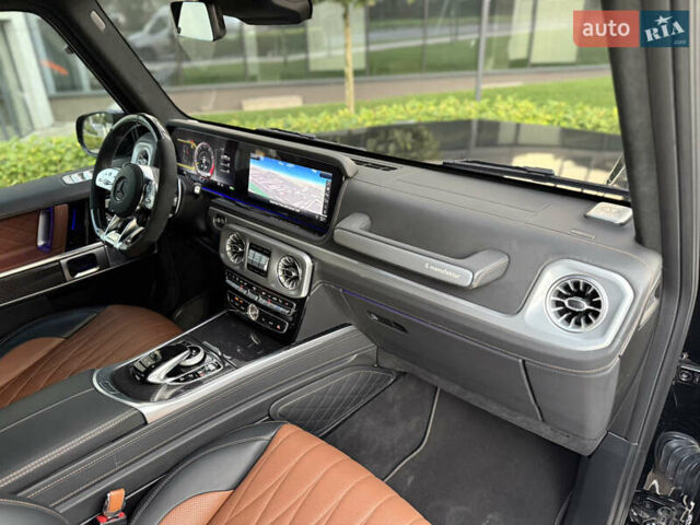 Черный Мерседес Г-Класс, объемом двигателя 3.98 л и пробегом 20 тыс. км за 232000 $, фото 108 на Automoto.ua