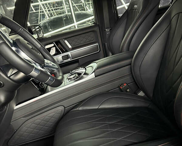 Черный Мерседес Г-Класс, объемом двигателя 3.98 л и пробегом 25 тыс. км за 225000 $, фото 5 на Automoto.ua