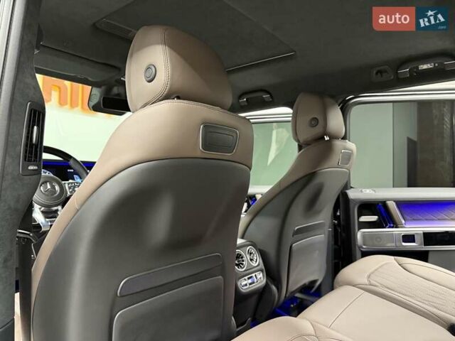 Чорний Мерседес Г-Клас, об'ємом двигуна 3.98 л та пробігом 2 тис. км за 270000 $, фото 44 на Automoto.ua
