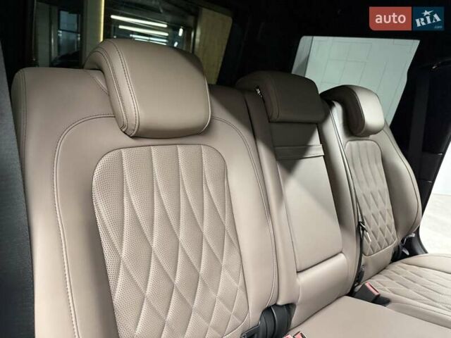 Чорний Мерседес Г-Клас, об'ємом двигуна 3.98 л та пробігом 2 тис. км за 270000 $, фото 55 на Automoto.ua