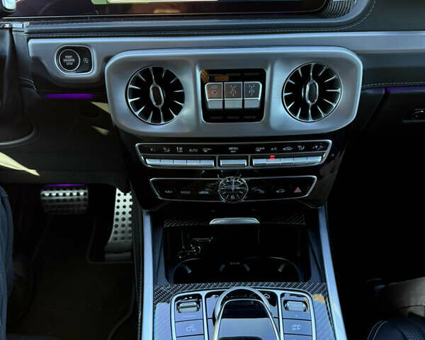 Черный Мерседес Г-Класс, объемом двигателя 3.98 л и пробегом 30 тыс. км за 220000 $, фото 5 на Automoto.ua