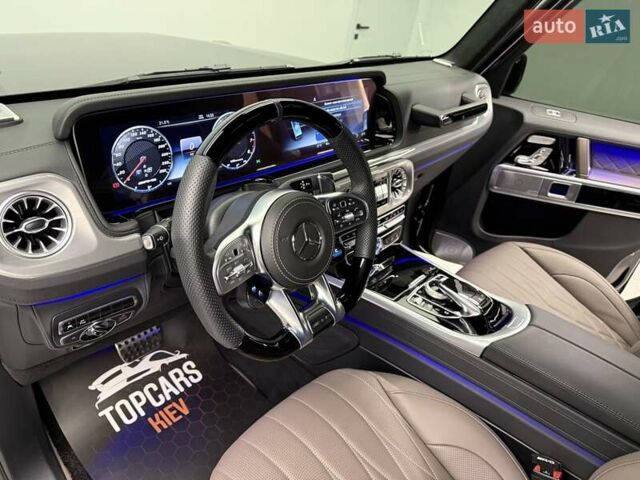 Чорний Мерседес Г-Клас, об'ємом двигуна 3.98 л та пробігом 2 тис. км за 270000 $, фото 36 на Automoto.ua