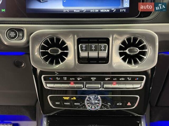 Чорний Мерседес Г-Клас, об'ємом двигуна 3.98 л та пробігом 2 тис. км за 270000 $, фото 76 на Automoto.ua