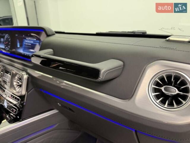 Чорний Мерседес Г-Клас, об'ємом двигуна 3.98 л та пробігом 2 тис. км за 270000 $, фото 67 на Automoto.ua