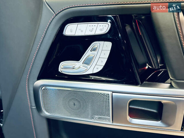 Черный Мерседес Г-Класс, объемом двигателя 3.98 л и пробегом 50 тыс. км за 205000 $, фото 67 на Automoto.ua