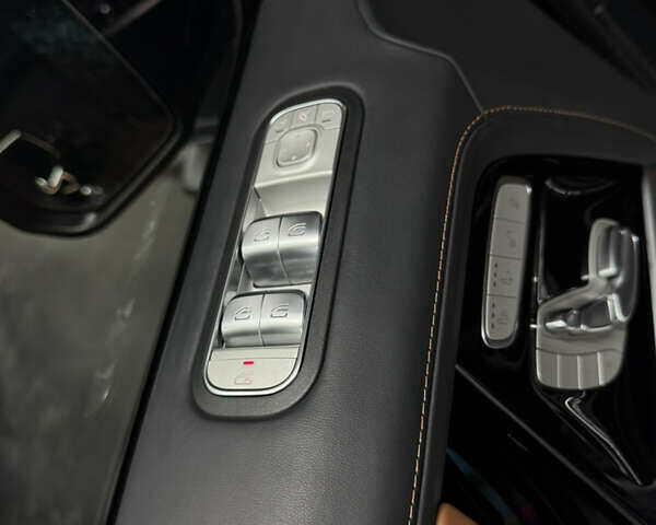 Чорний Мерседес Г-Клас, об'ємом двигуна 3.98 л та пробігом 43 тис. км за 210000 $, фото 27 на Automoto.ua