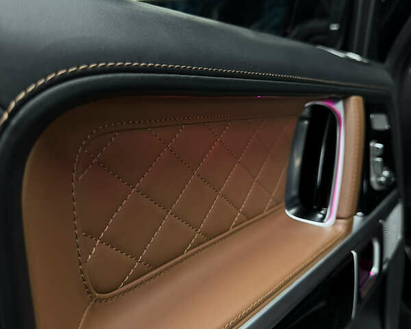 Чорний Мерседес Г-Клас, об'ємом двигуна 3.98 л та пробігом 43 тис. км за 210000 $, фото 38 на Automoto.ua