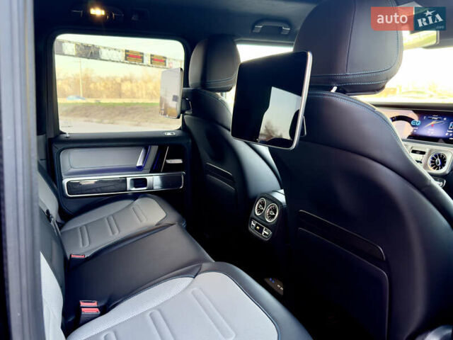 Черный Мерседес Г-Класс, объемом двигателя 0 л и пробегом 19 тыс. км за 165000 $, фото 12 на Automoto.ua