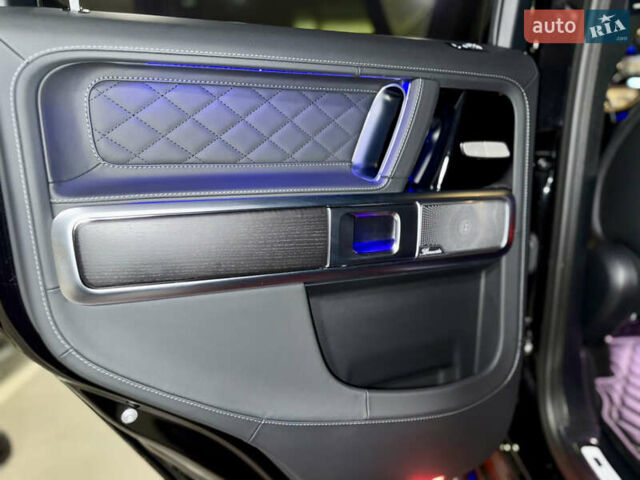 Черный Мерседес Г-Класс, объемом двигателя 4 л и пробегом 12 тыс. км за 209900 $, фото 27 на Automoto.ua