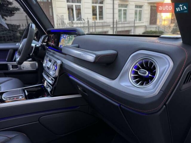 Черный Мерседес Г-Класс, объемом двигателя 4 л и пробегом 87 тыс. км за 230000 $, фото 60 на Automoto.ua