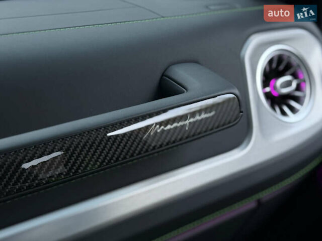 Черный Мерседес Г-Класс, объемом двигателя 3.98 л и пробегом 13 тыс. км за 330000 $, фото 77 на Automoto.ua