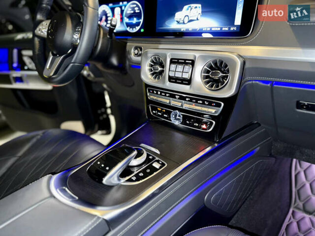 Черный Мерседес Г-Класс, объемом двигателя 4 л и пробегом 12 тыс. км за 209900 $, фото 38 на Automoto.ua