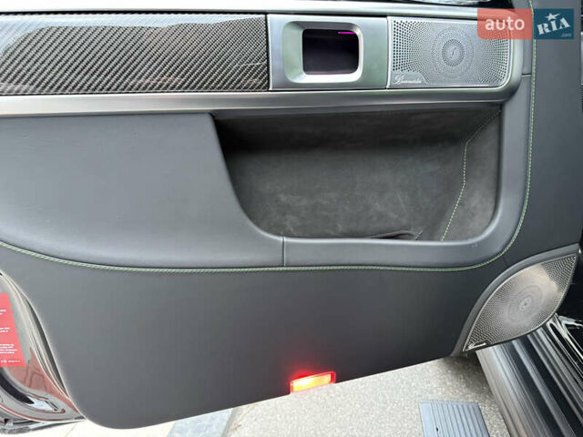Черный Мерседес Г-Класс, объемом двигателя 3.98 л и пробегом 13 тыс. км за 330000 $, фото 60 на Automoto.ua