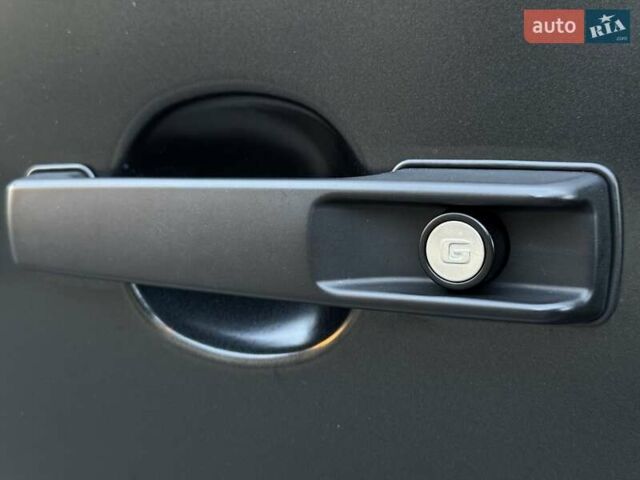 Черный Мерседес Г-Класс, объемом двигателя 4 л и пробегом 87 тыс. км за 230000 $, фото 91 на Automoto.ua