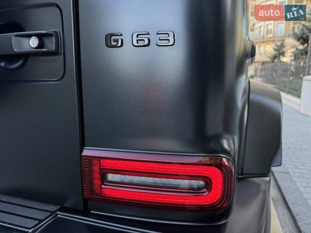 Черный Мерседес Г-Класс, объемом двигателя 4 л и пробегом 87 тыс. км за 230000 $, фото 25 на Automoto.ua