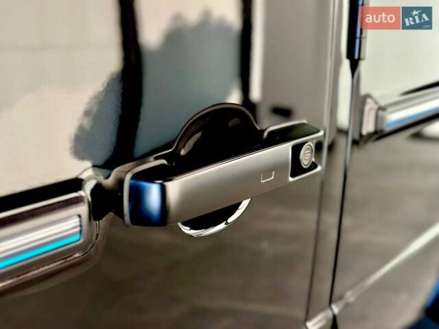 Черный Мерседес Г-Класс, объемом двигателя 0 л и пробегом 1 тыс. км за 186318 $, фото 12 на Automoto.ua