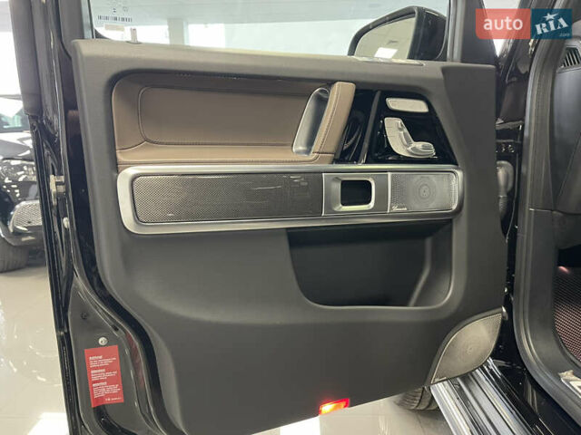 Чорний Мерседес Г-Клас, об'ємом двигуна 0 л та пробігом 13 тис. км за 173900 $, фото 15 на Automoto.ua